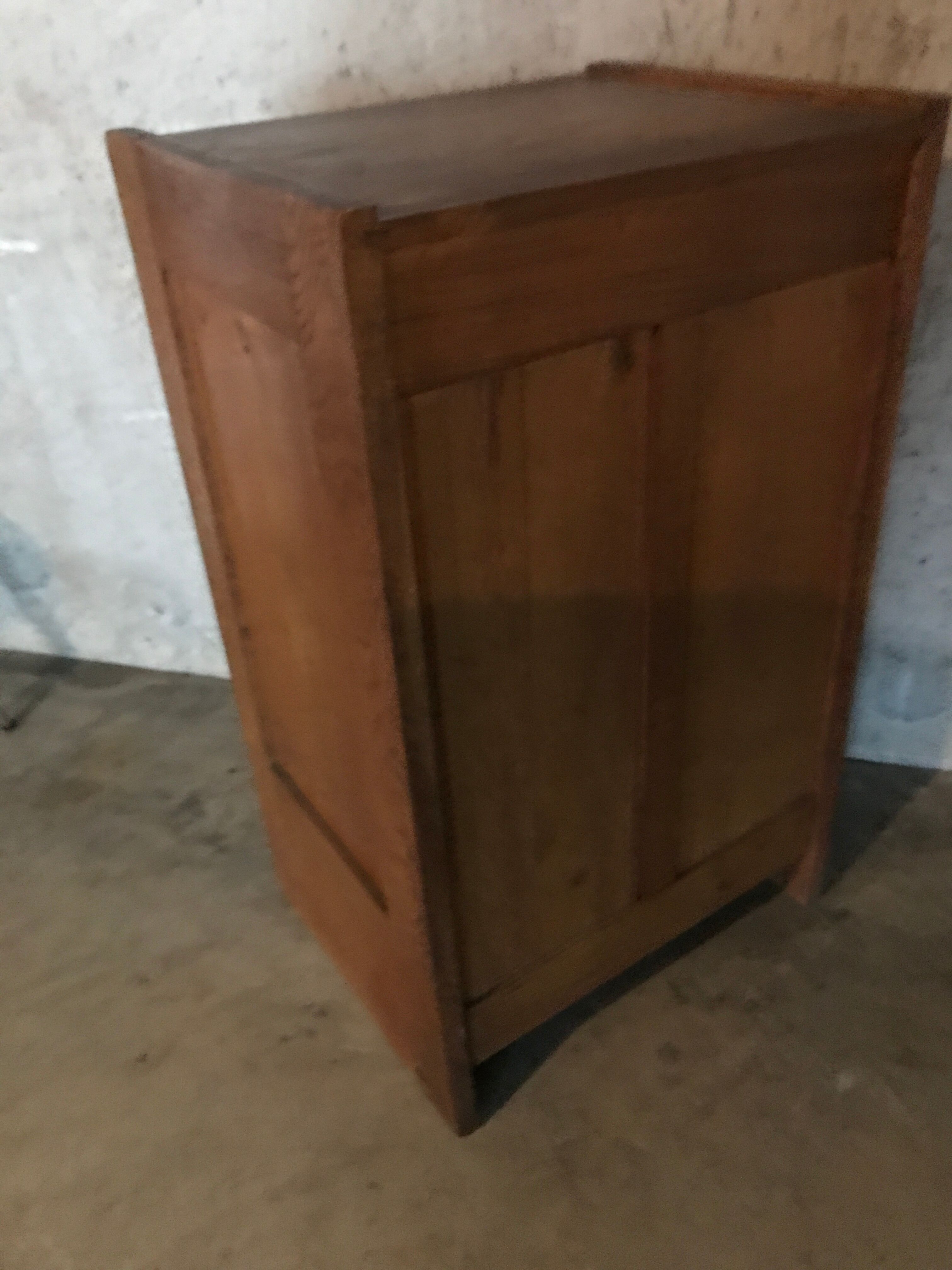 Small curtain-made sorter furniture