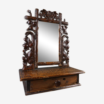 Coiffeuse à miroir en bois avec de belles sculptures
