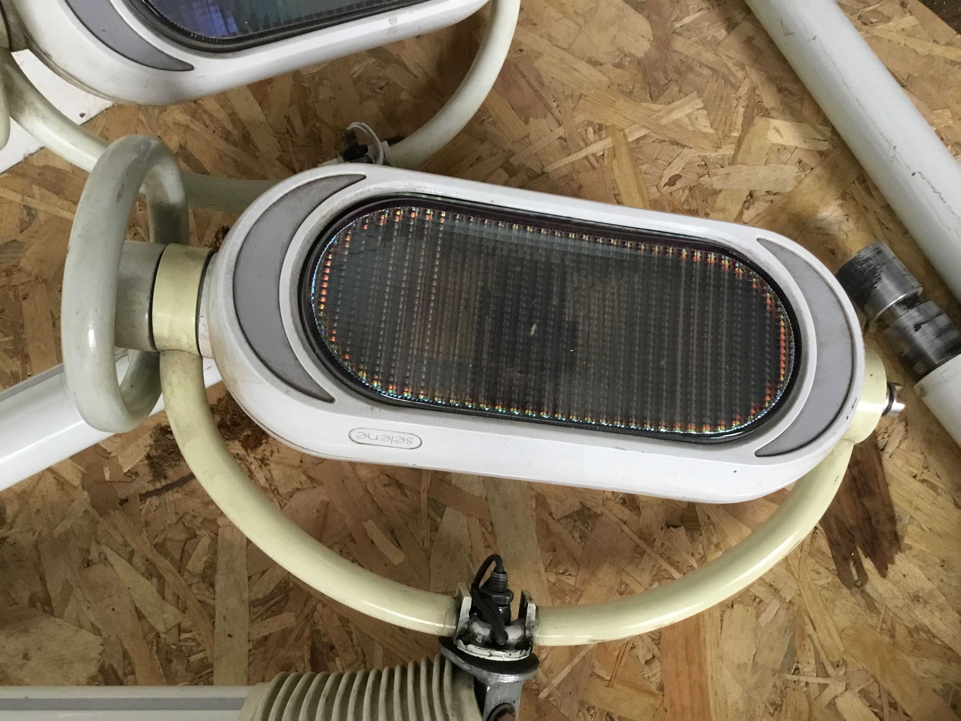 2 industrial dentist lamps Luna and selene