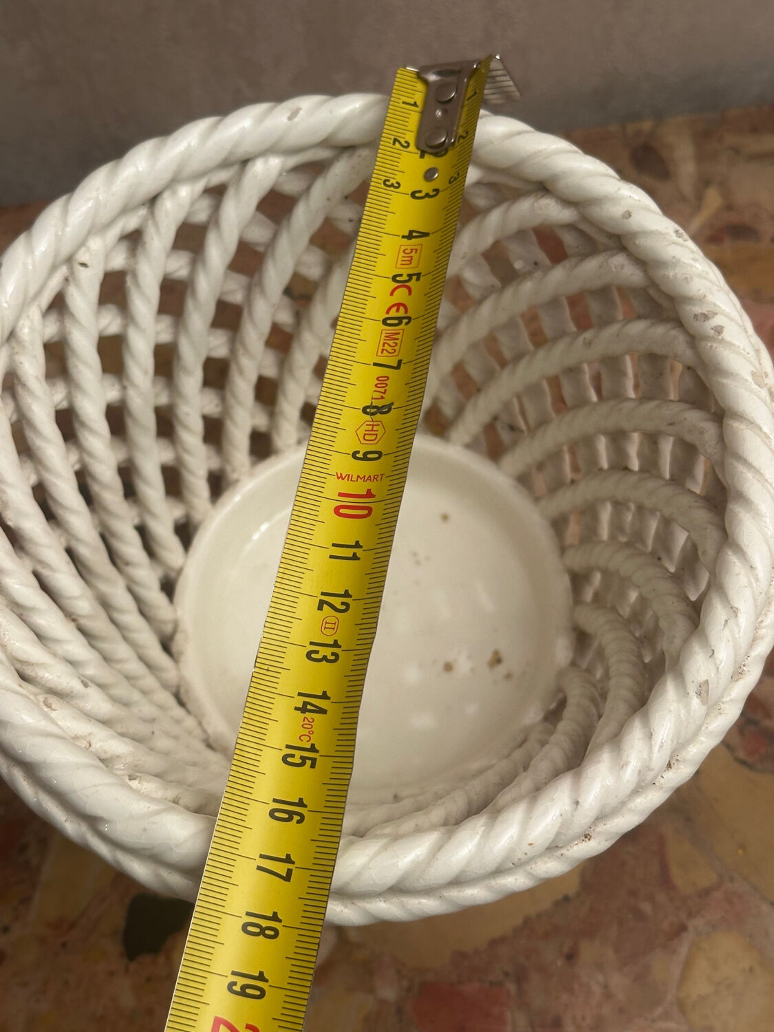 Vintage woven ceramic cache-pot