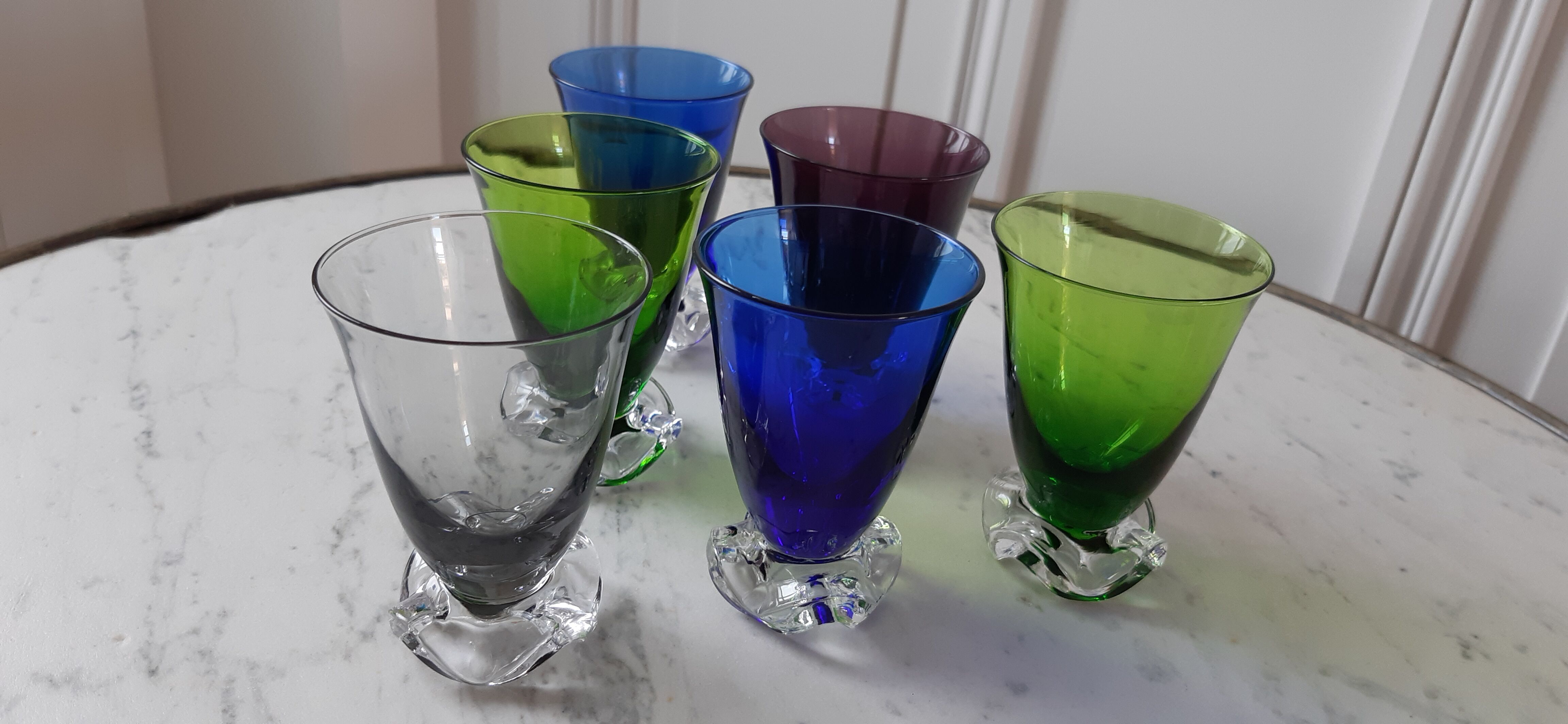 Set of 6 colored wine glasses feet flowers 60s-70s
