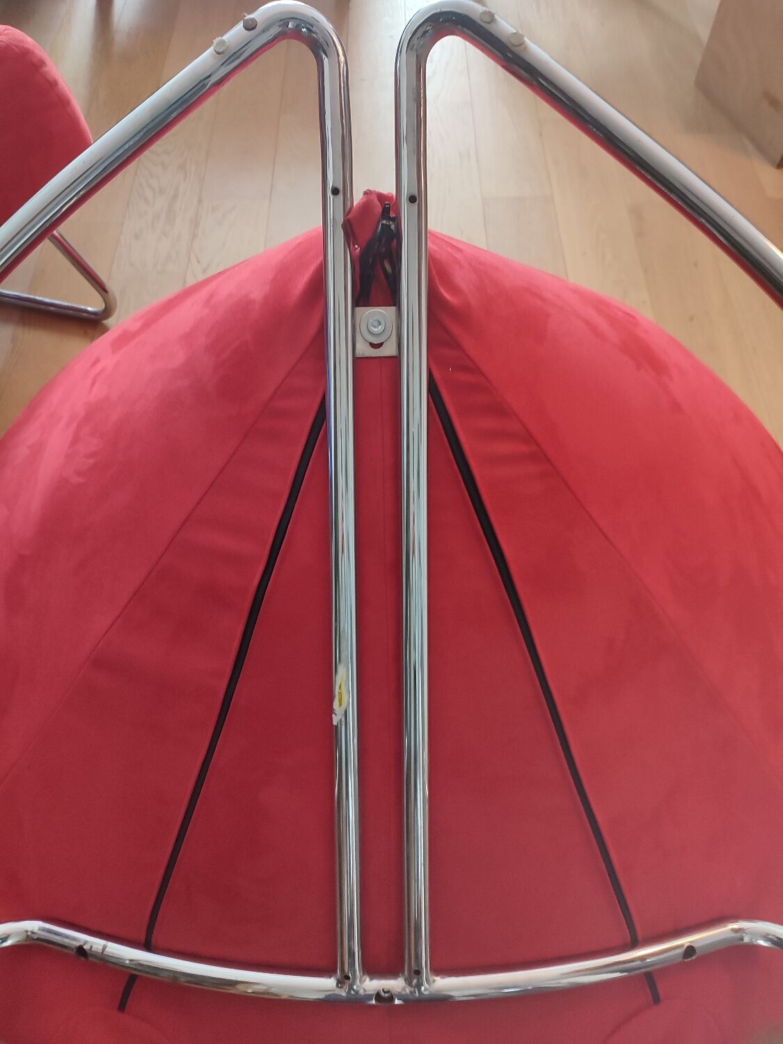 Paul Falkenberg chili armchair