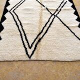 Beni Ouarain Moroccan Berber rug with black diamonds 238 x 160 cm new