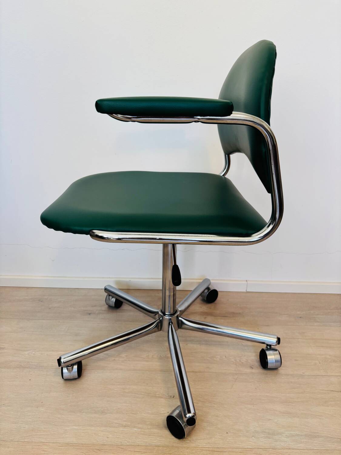 Fully Restored Kovona Green Office Chair from Czechoslovakia 1970’s