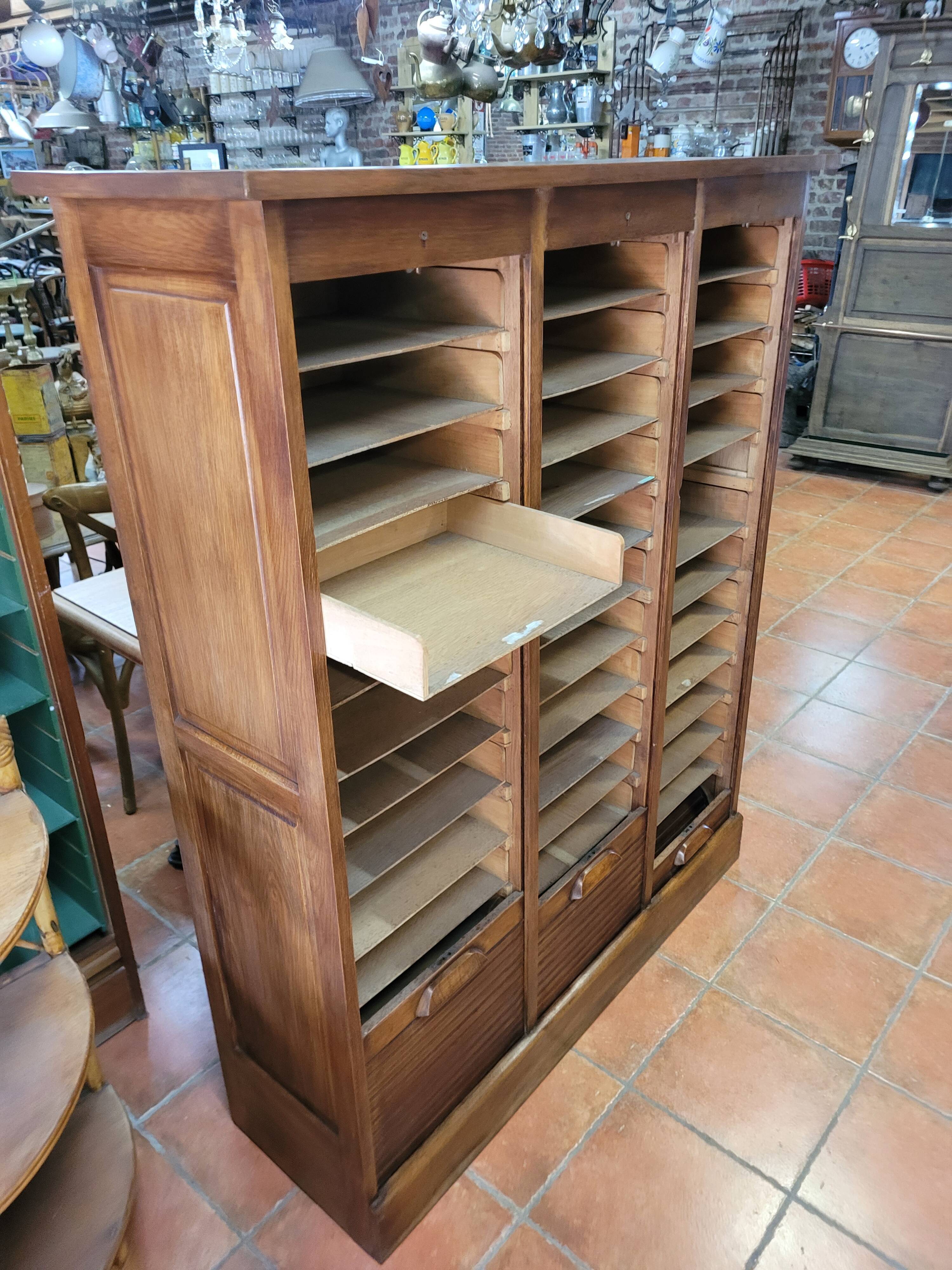 Solid oak triple curtain binder
