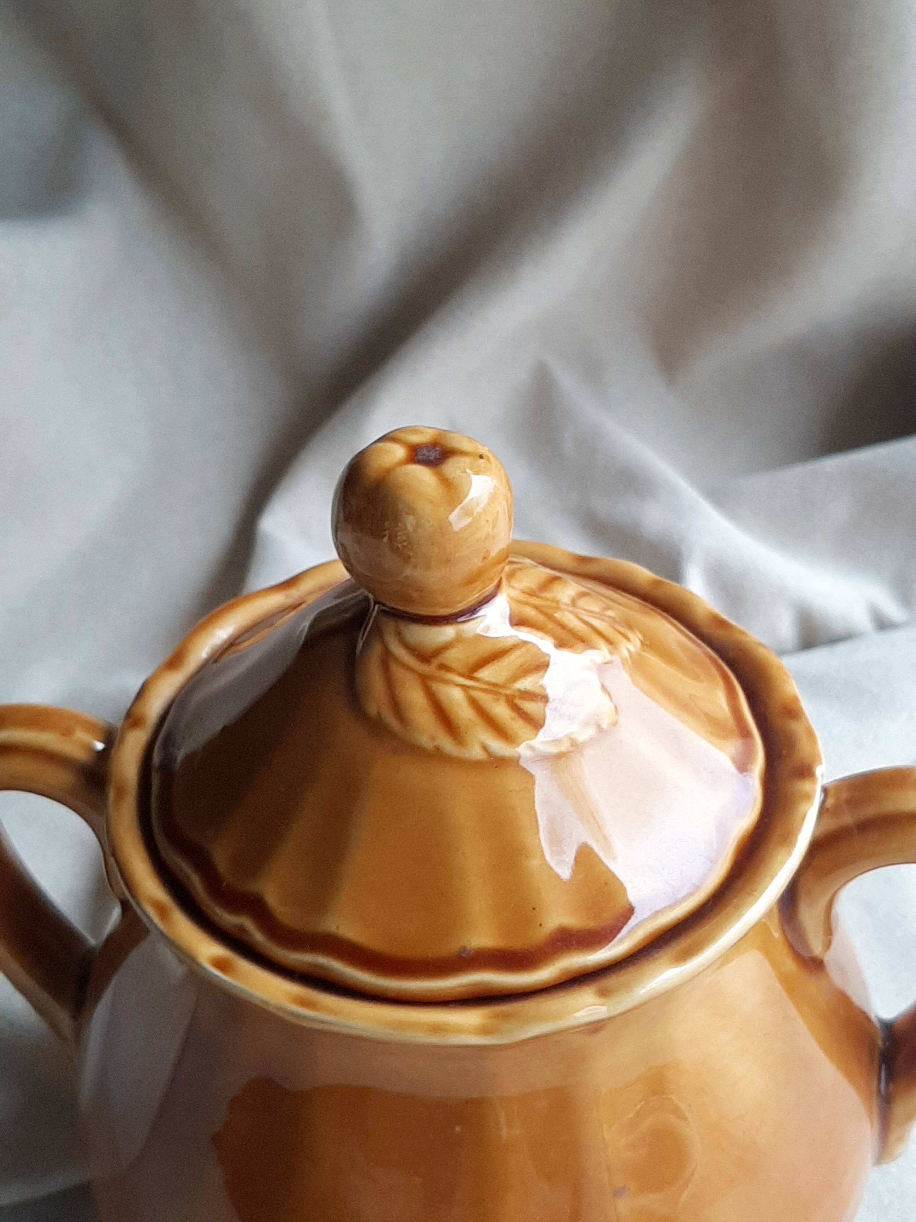 Vintage sugar bowl in Lunéville earthenware, terracotta colour.