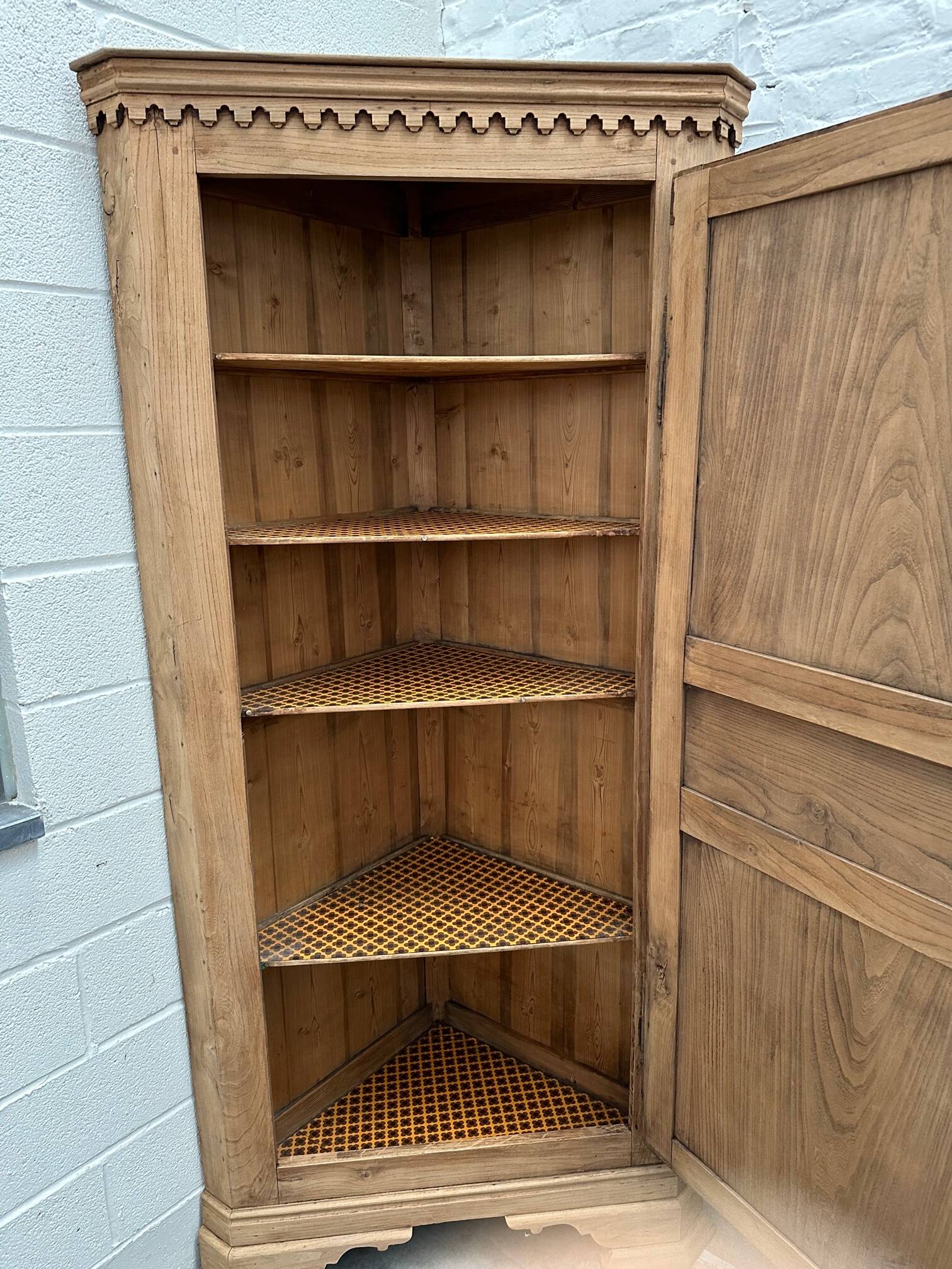 Late 19th century corner in solid elm