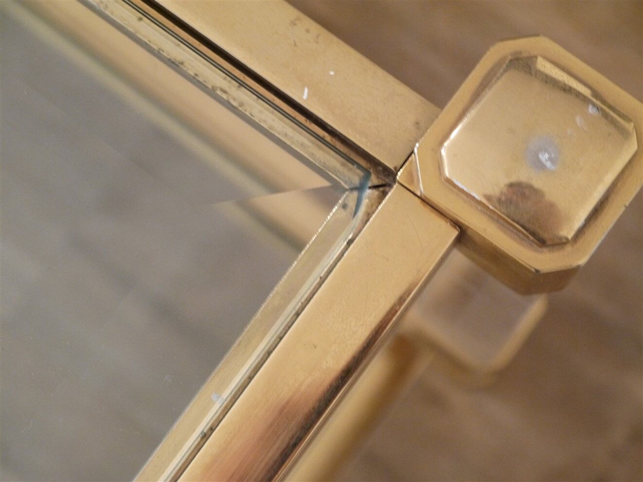 Table basse vintage en lucite metal et verre 1960
