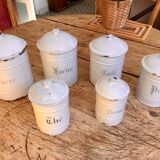 Enamelled iron kitchen pots