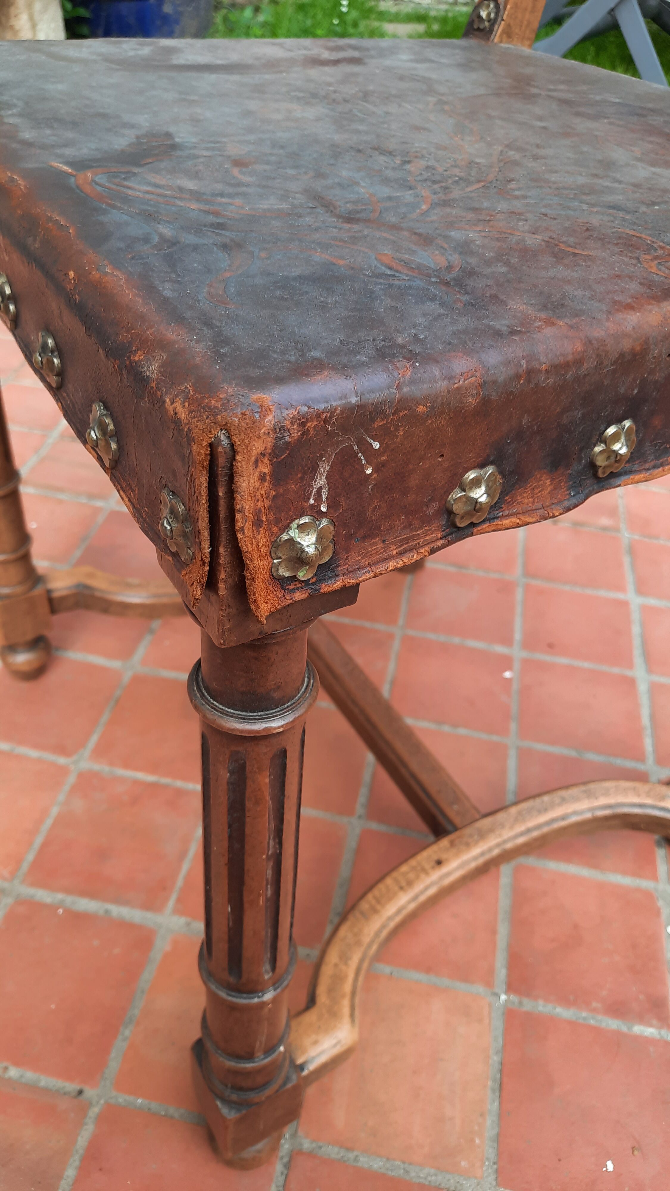 Set of 8 Henri II style chairs