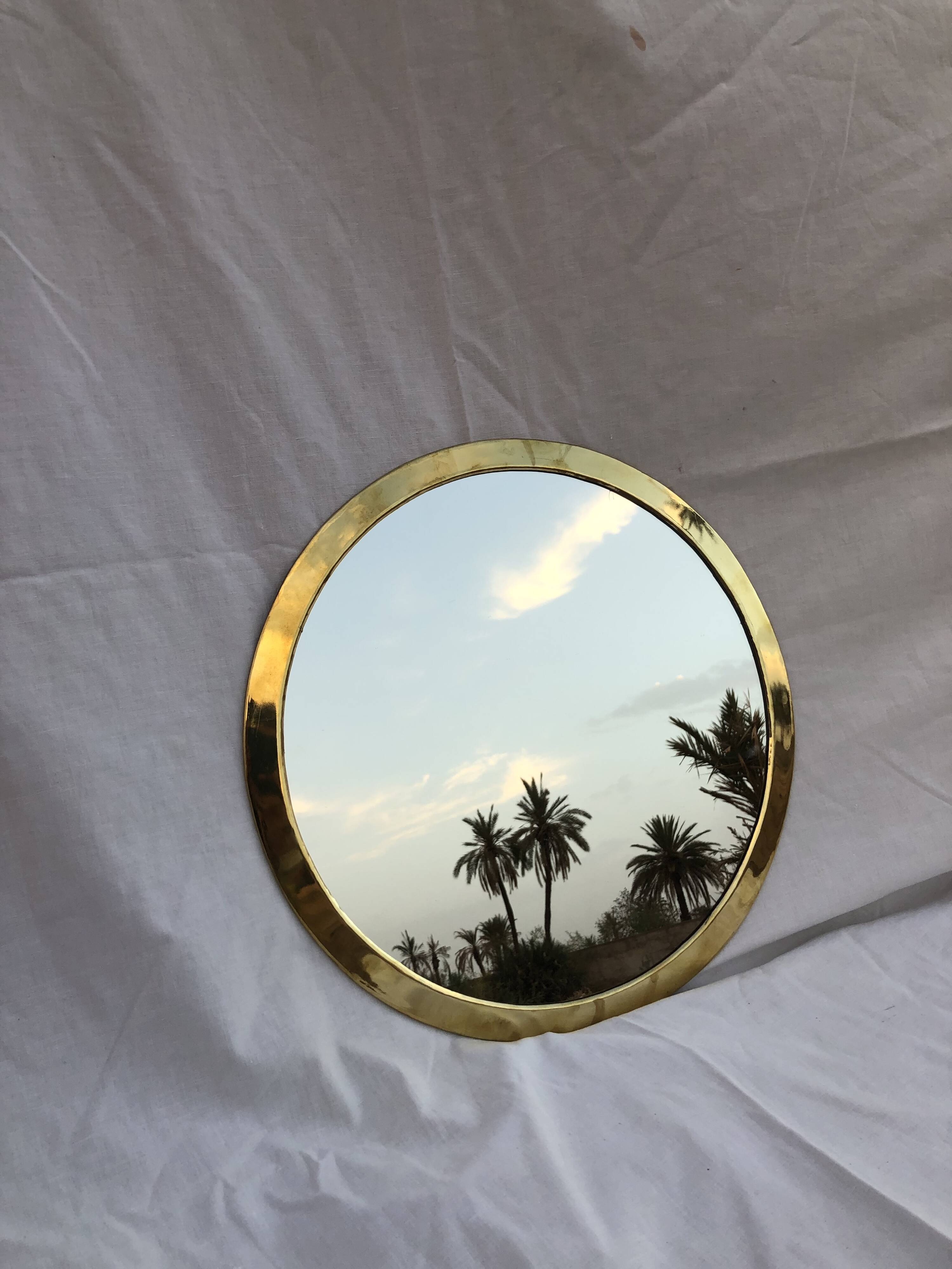 Set of 4 round polished brass mirrors – Moroccan craftsmanship – Vintage style