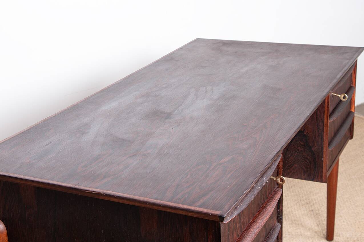 Bureau danois en palissandre et piètement en teck, Johannes Andersen 1960