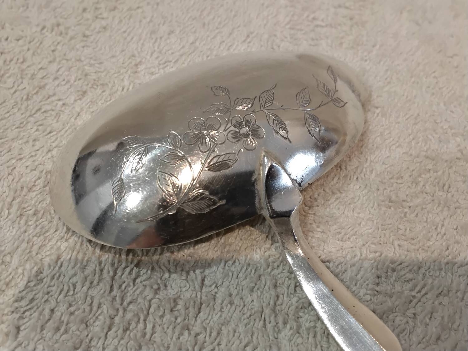 Ladle with a handle, 950 silver Minerva, Rocaille style, Ravinet.