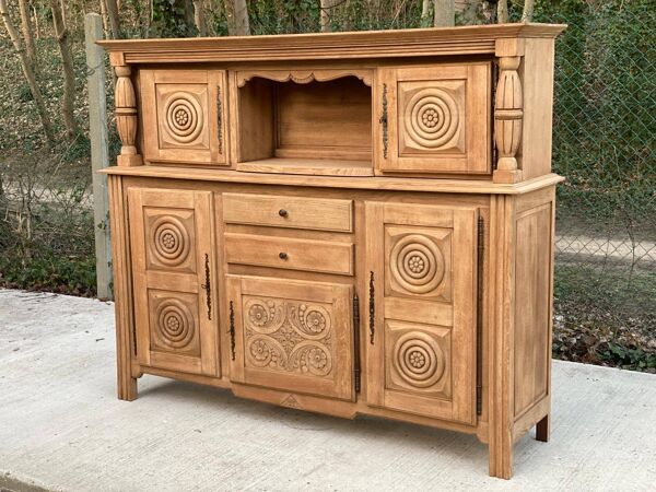 Buffet 2 corps de style breton en chêne massif brut, rénové