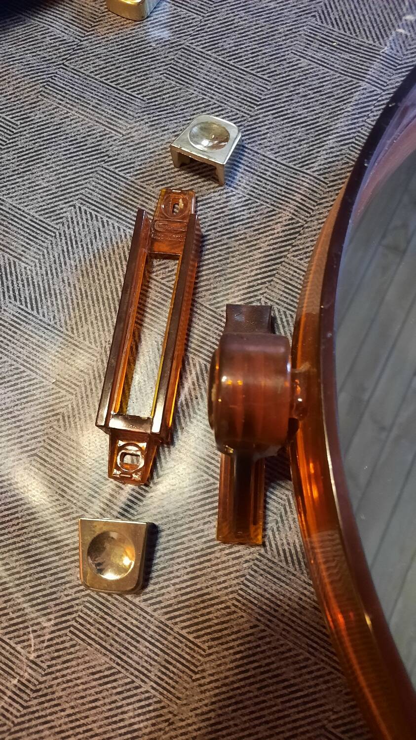 Ensemble 2 miroirs et 2 porte manteau année 70