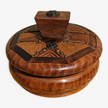 Boîte ronde artisanale en bois massif