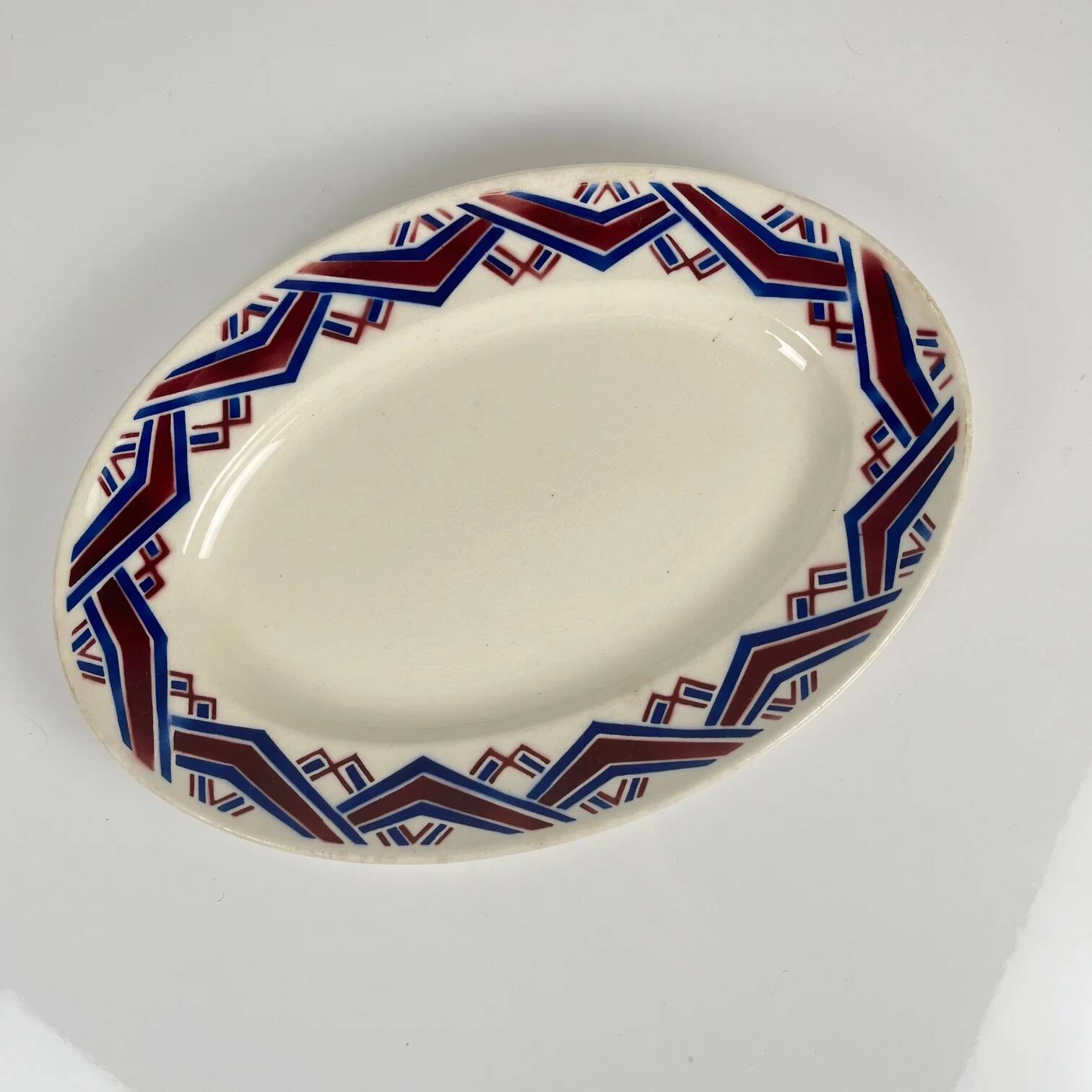 Antique oval plate "Babylon", Badonviller, 1900