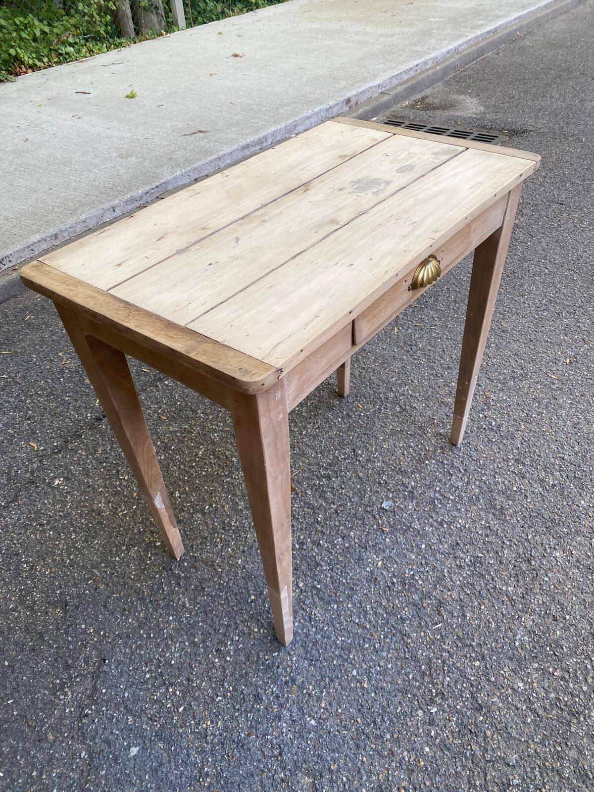Renovated Parisian desk in raw solid wood 1950 - 80x45cm