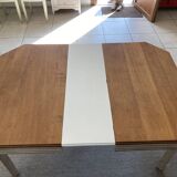 Refurbished extendable oak table