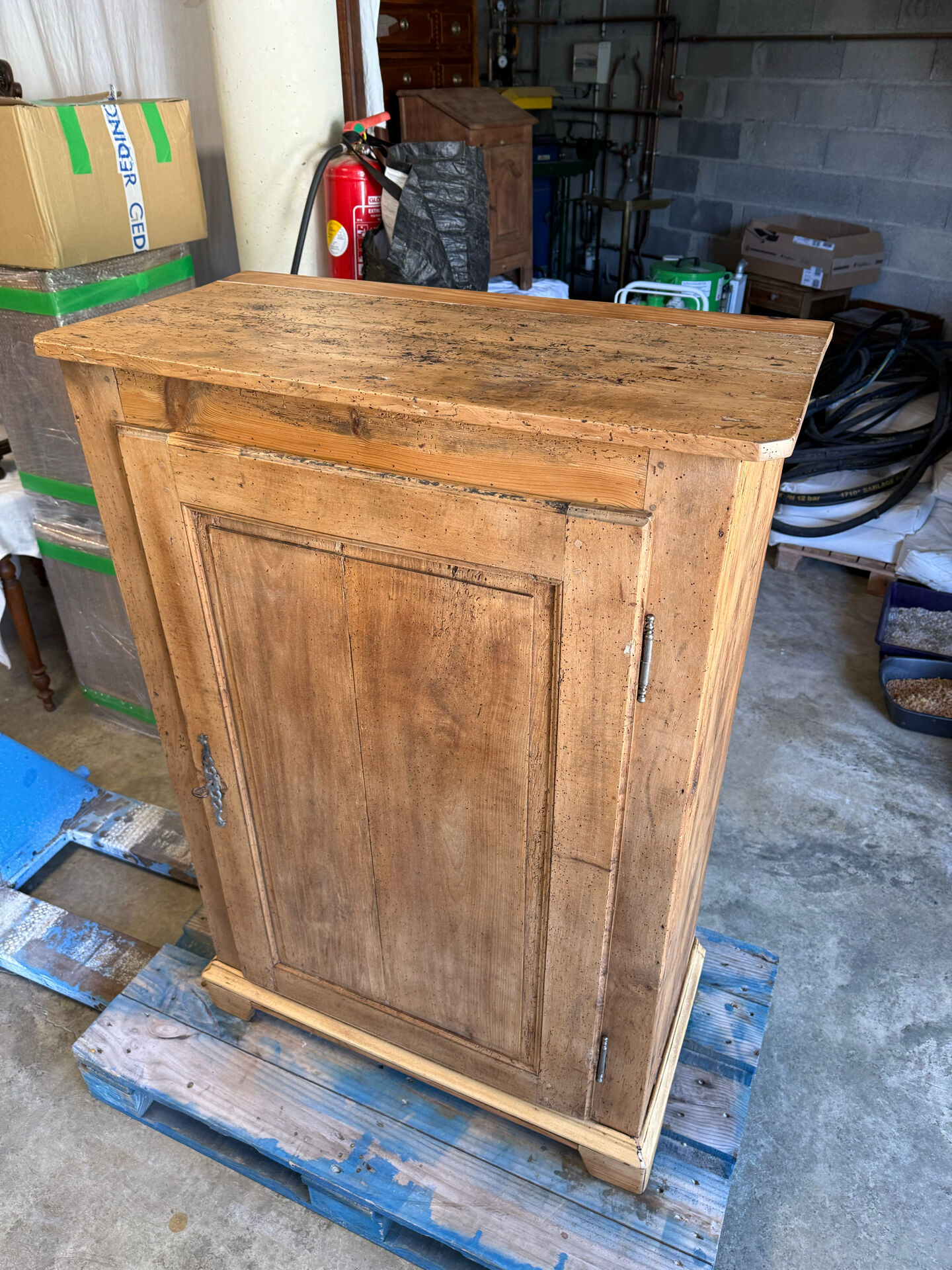 Storage furniture