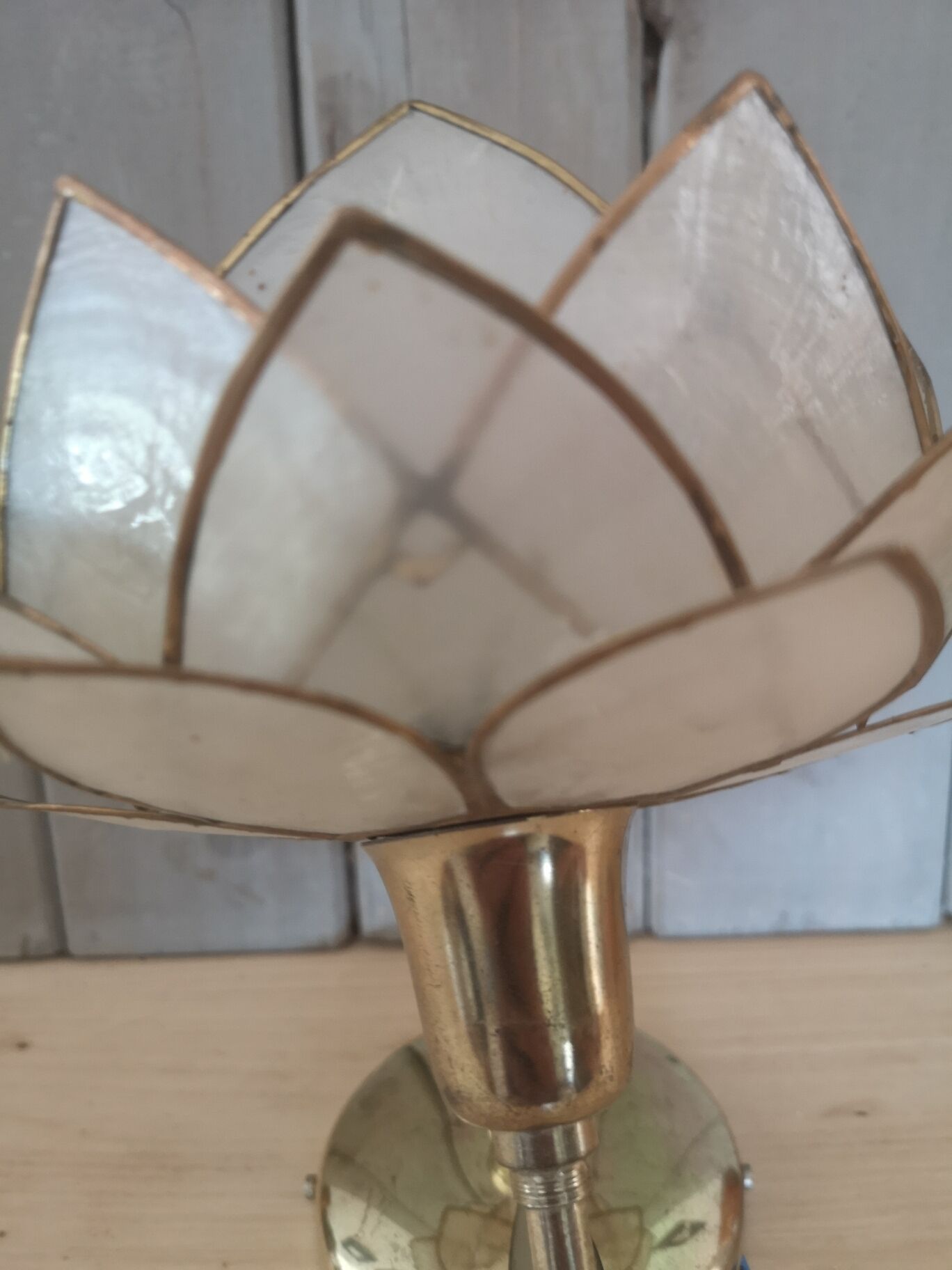 70s golden vintage flower-shaped wall sconce
