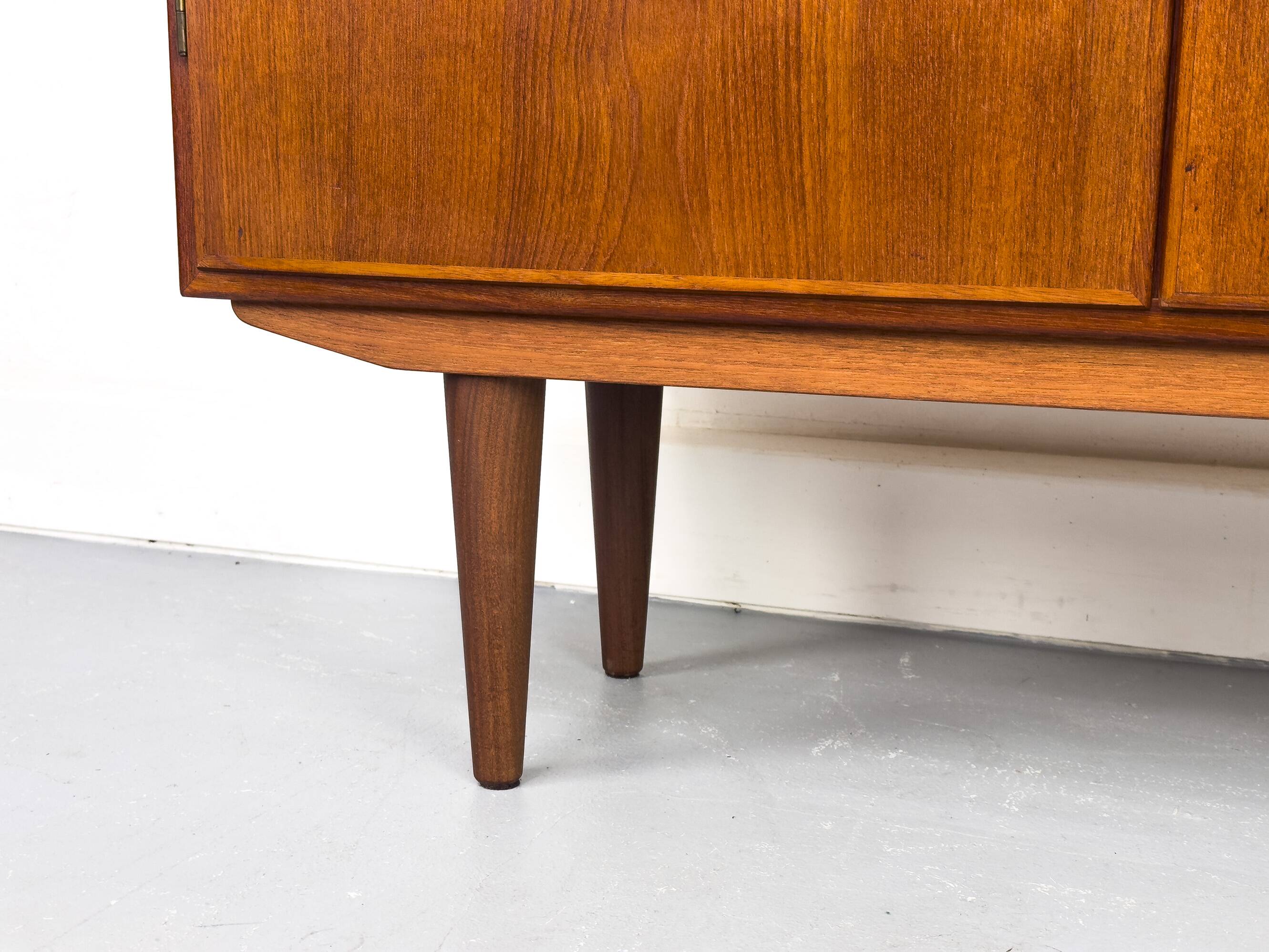 Danish Cabinet in Teak by Børge Mogensen for Søborg Møbelfabrik, 1960s