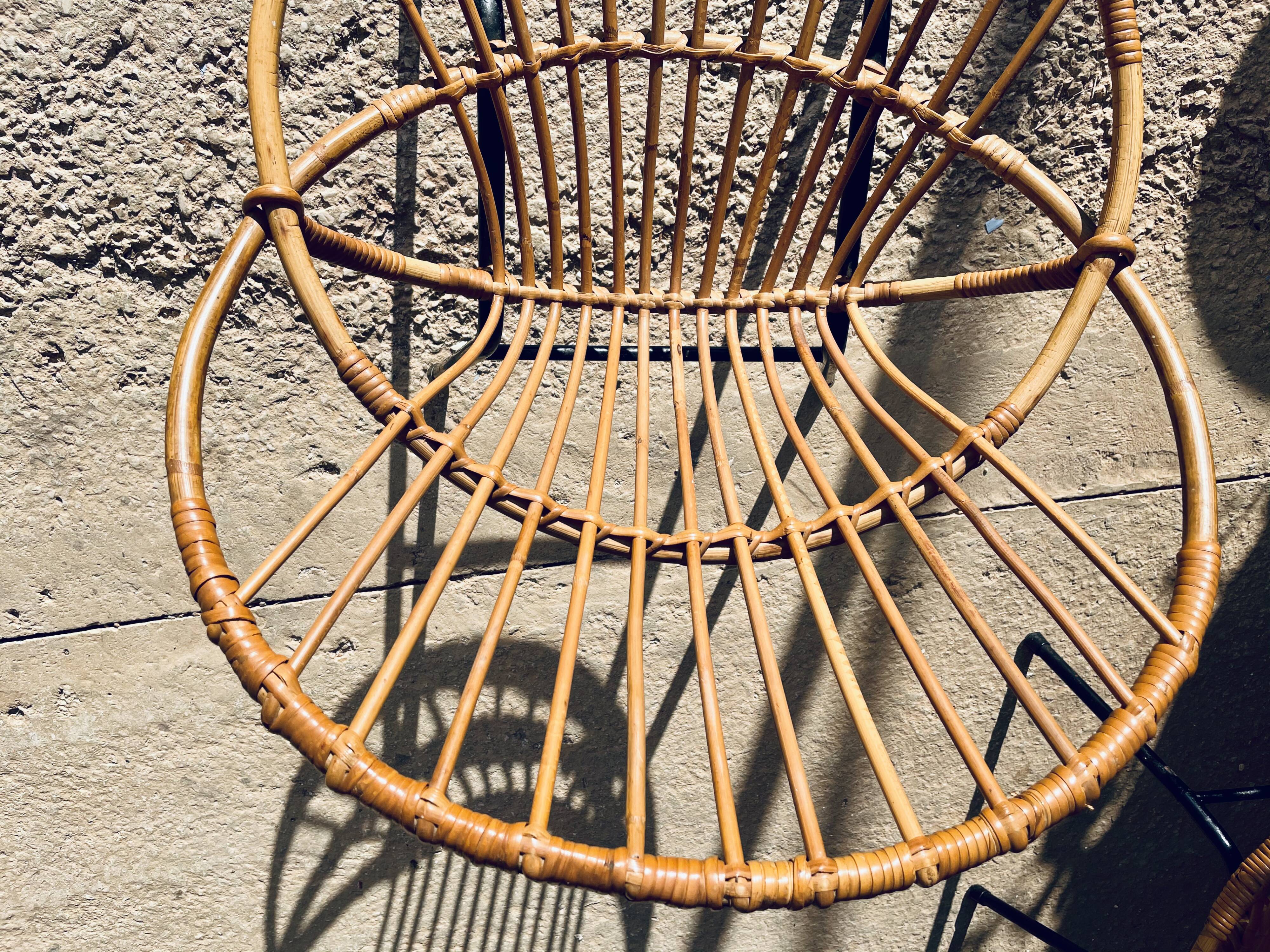 Pair of "shell" armchairs 50s / 60s