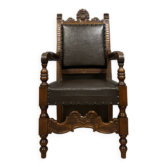 Magnificent and important office armchair in carved wanlut