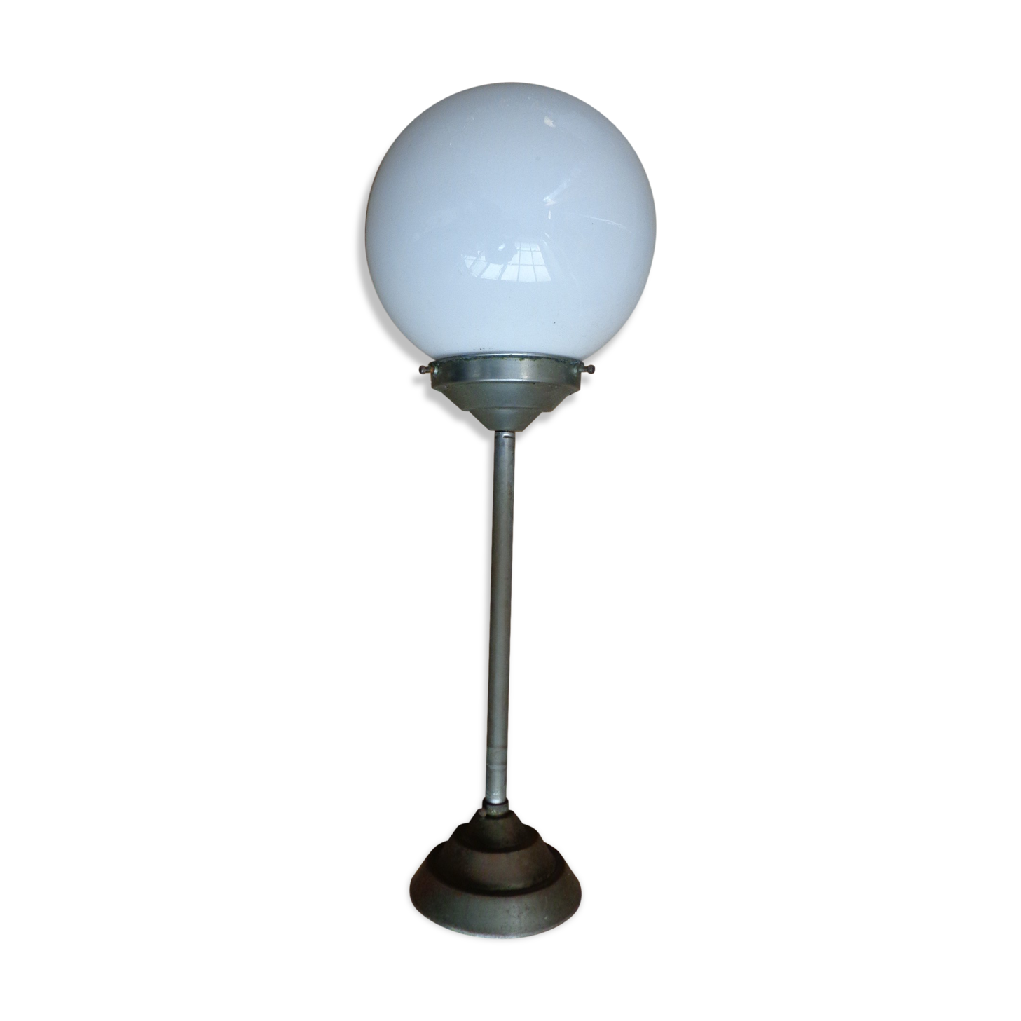 Hanging ball vintage