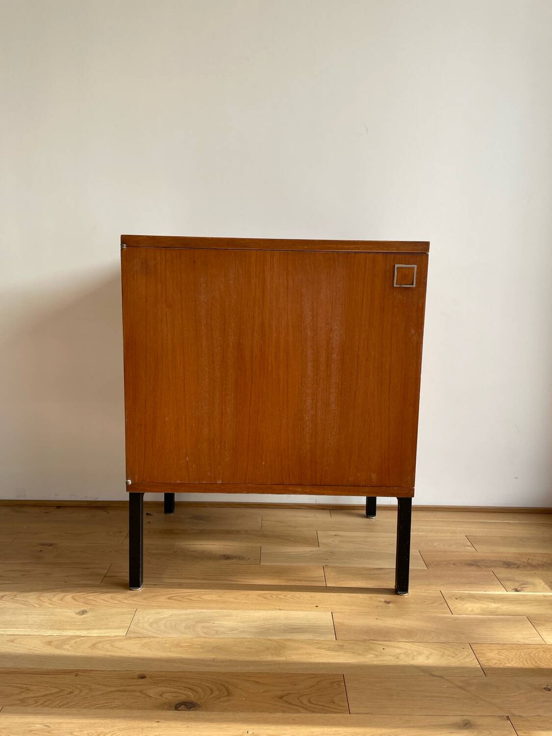 Louis Paolozzi sideboard, Monopoly edition