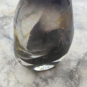 Vase de forme molle en pâte de verre