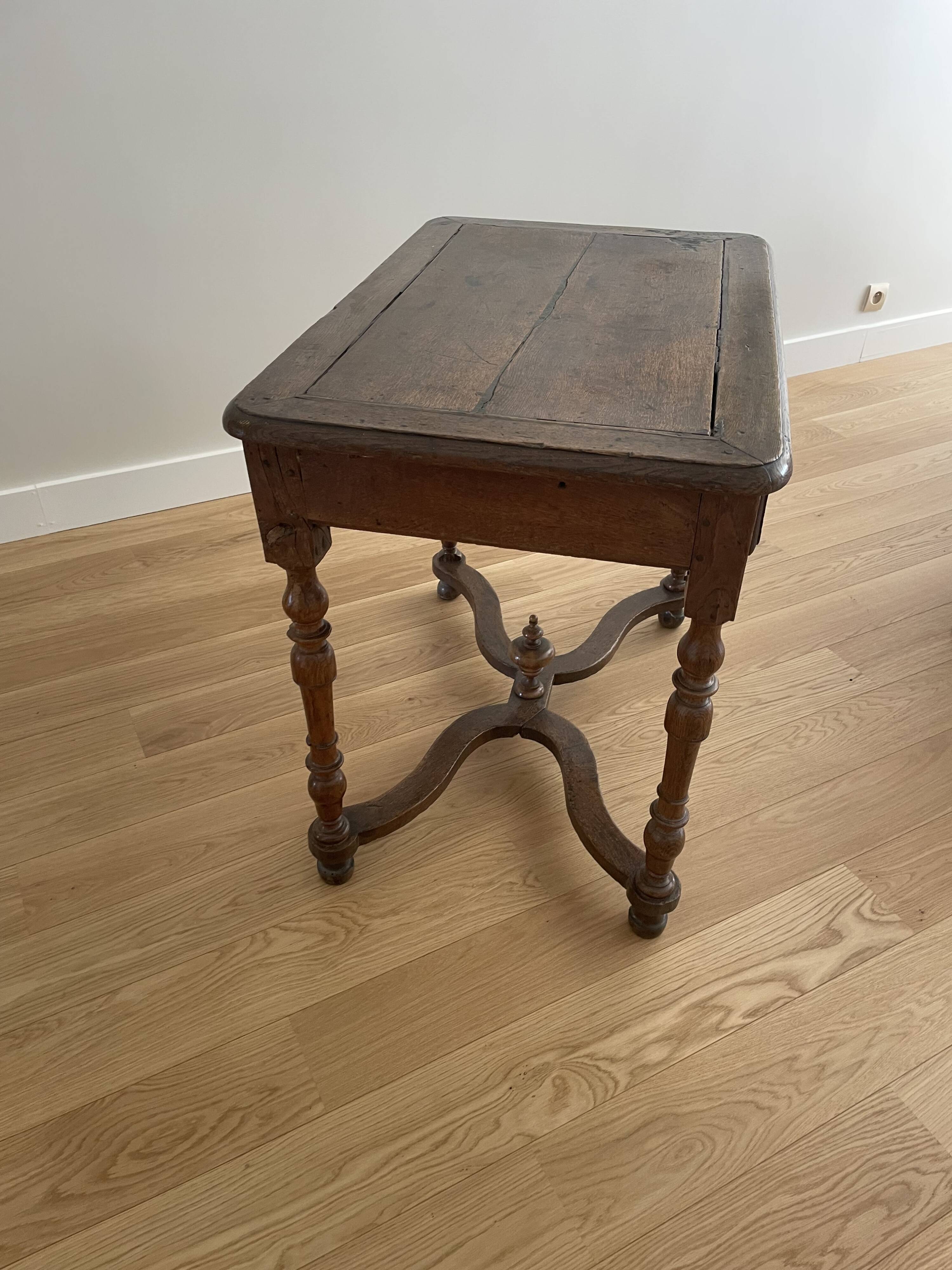 Table d’appoint en chêne XVIIIeme