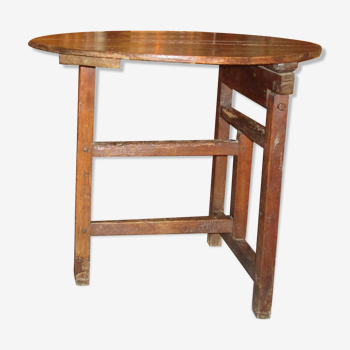 Picardy folding table