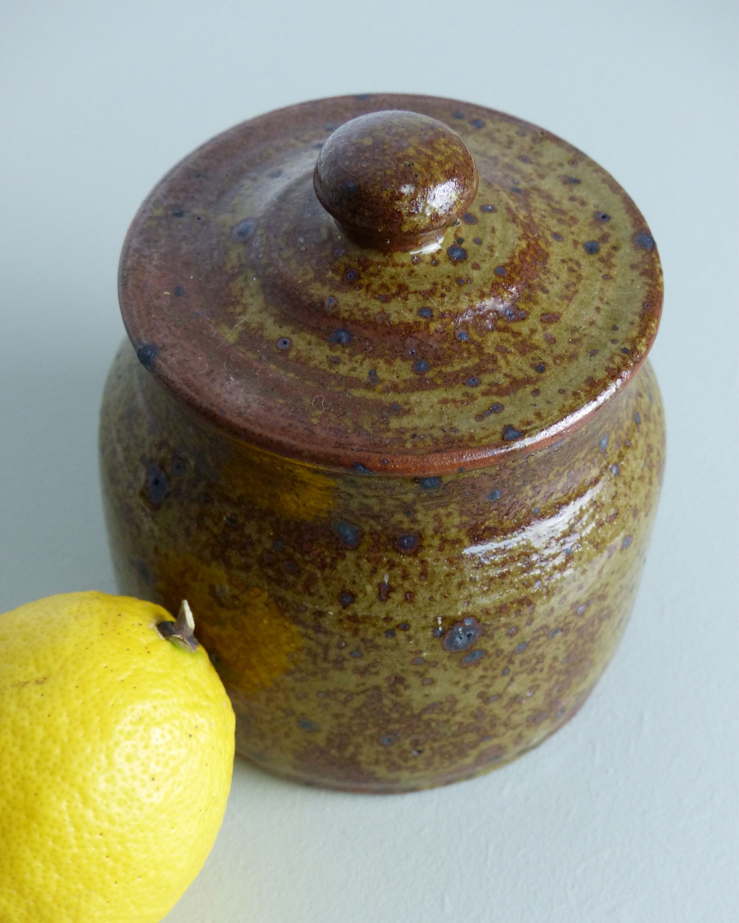 Pyrite sandstone pot