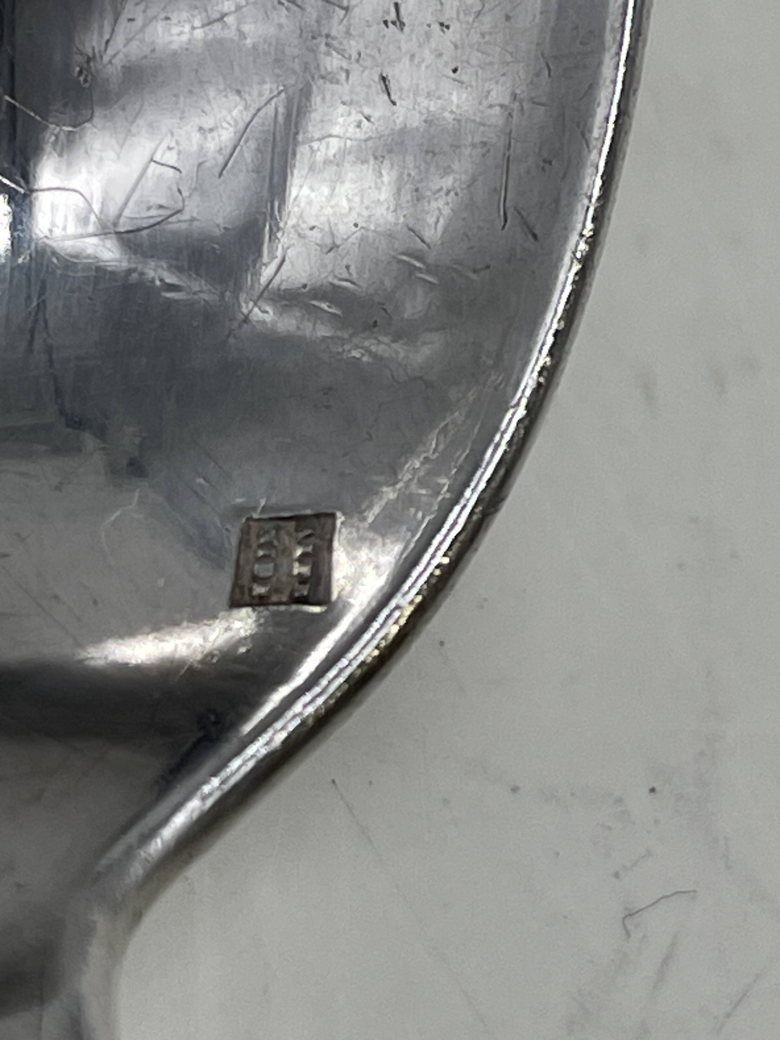 Set of 4 spoons and 2 dessert forks