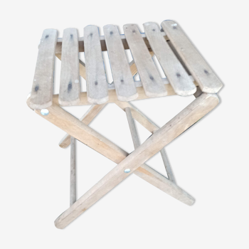 Folding wooden stool