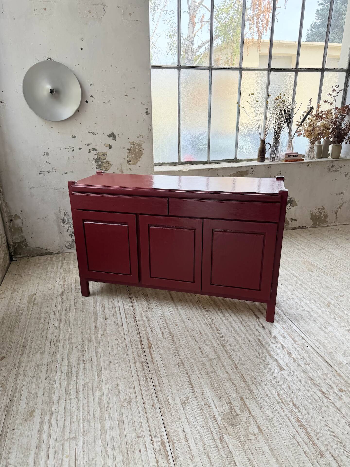 Red lacquered enfilade 1970 160cm