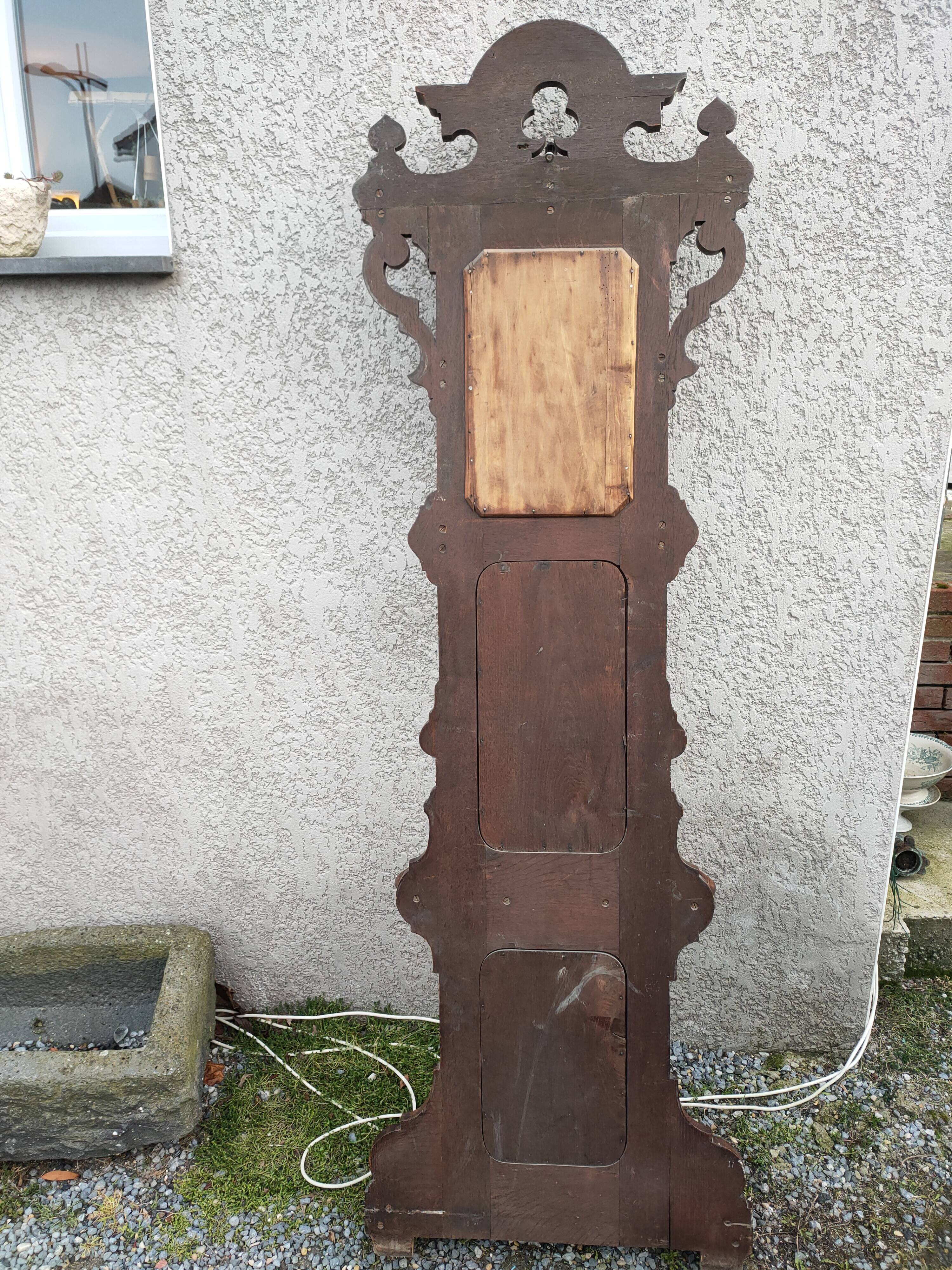 free-standing locker room in solid oak 1900