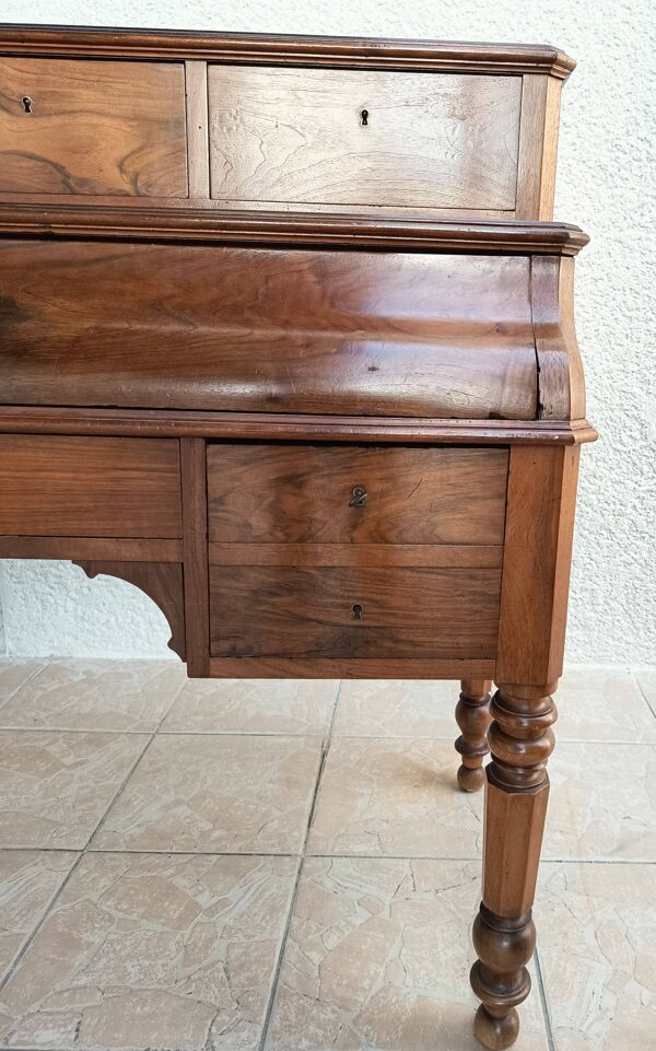 Bureau à cylindre Louis Philippe en noyer époque 19ème