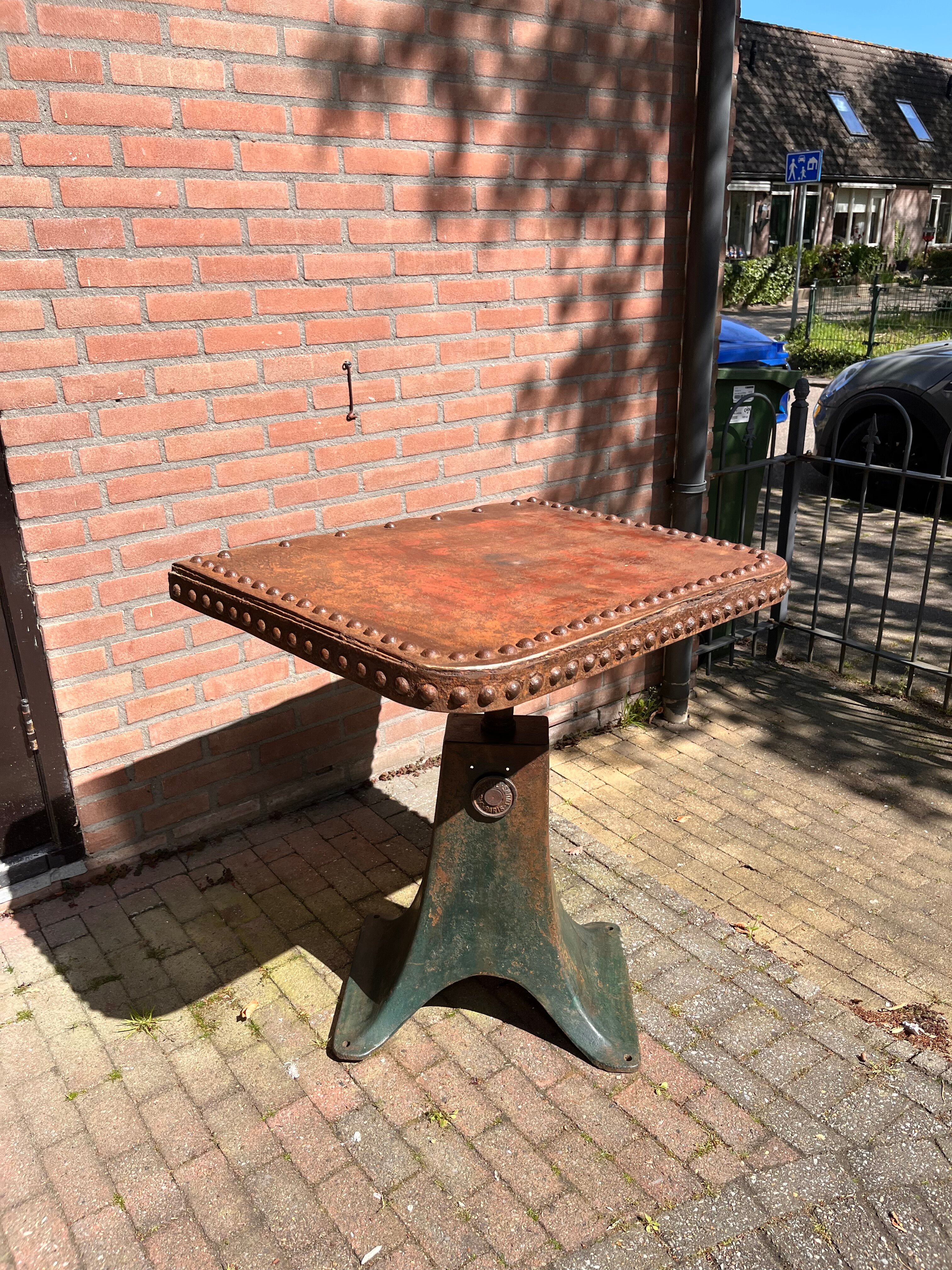 Table industrielle J. Schmid Tours Paris