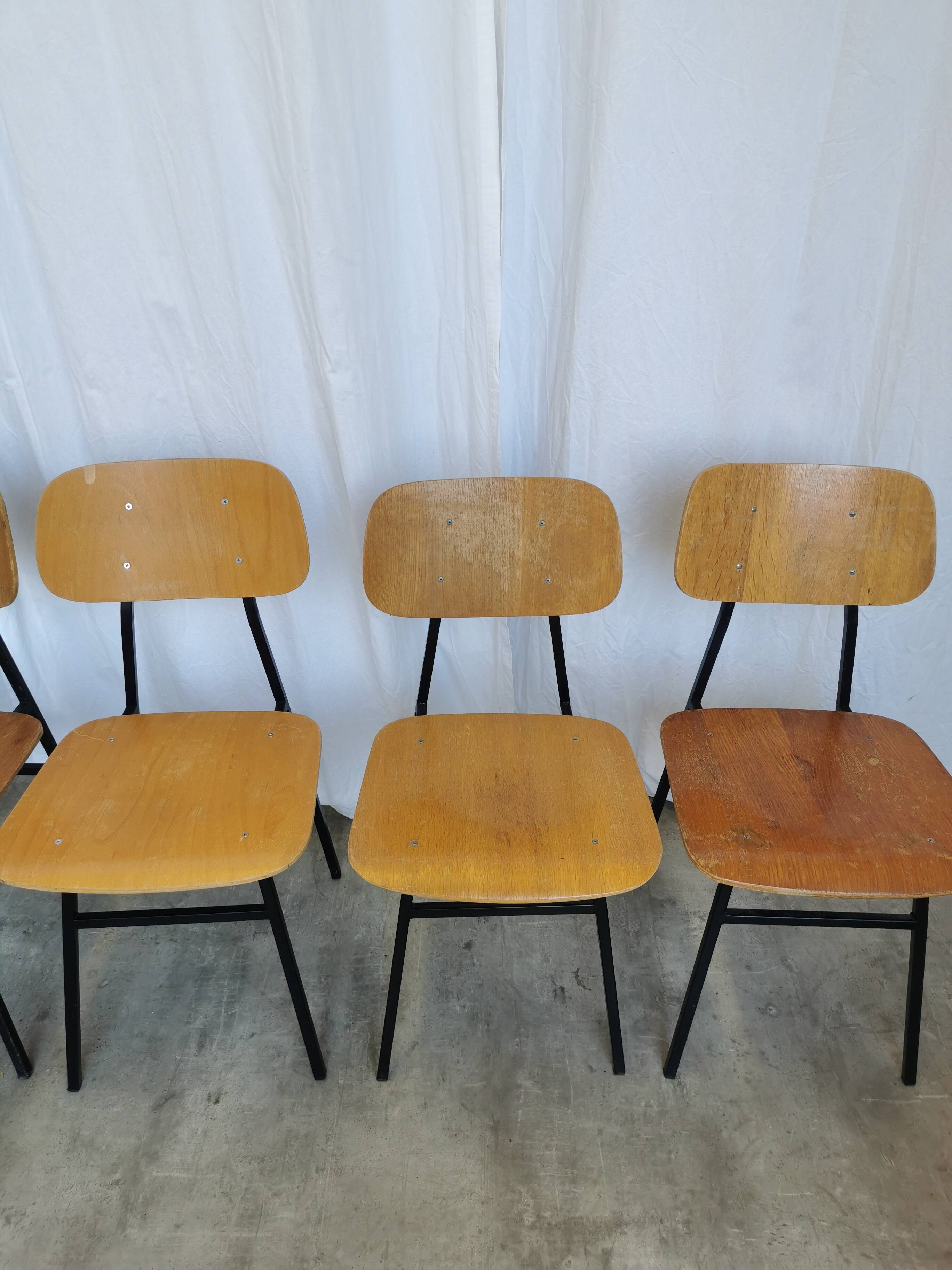 Set of 7 vintage school chairs by stol kamnik / 1970s yugoslavia / mid-cent