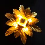 Wall lamp flower