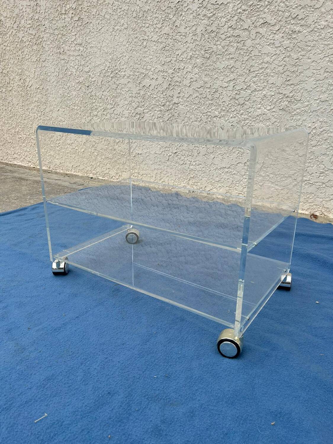 Vintage plexiglass coffee table/furniture on casters