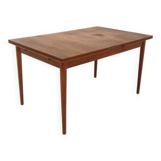 Oak dining table "Bjärni", Nils Jonsson, Troed