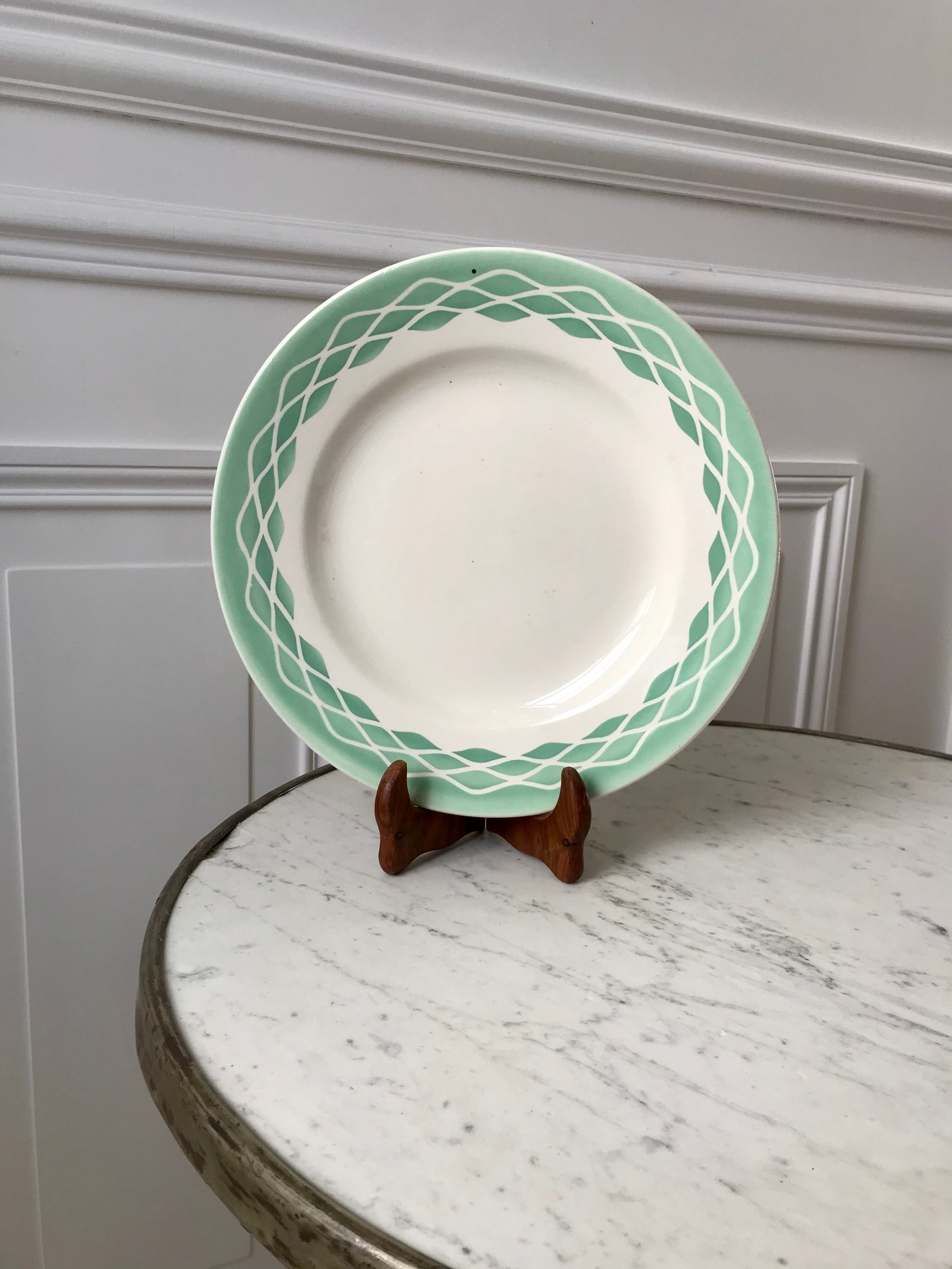 Round dish digoin sarreguemines model "lola" water green years 30-40
