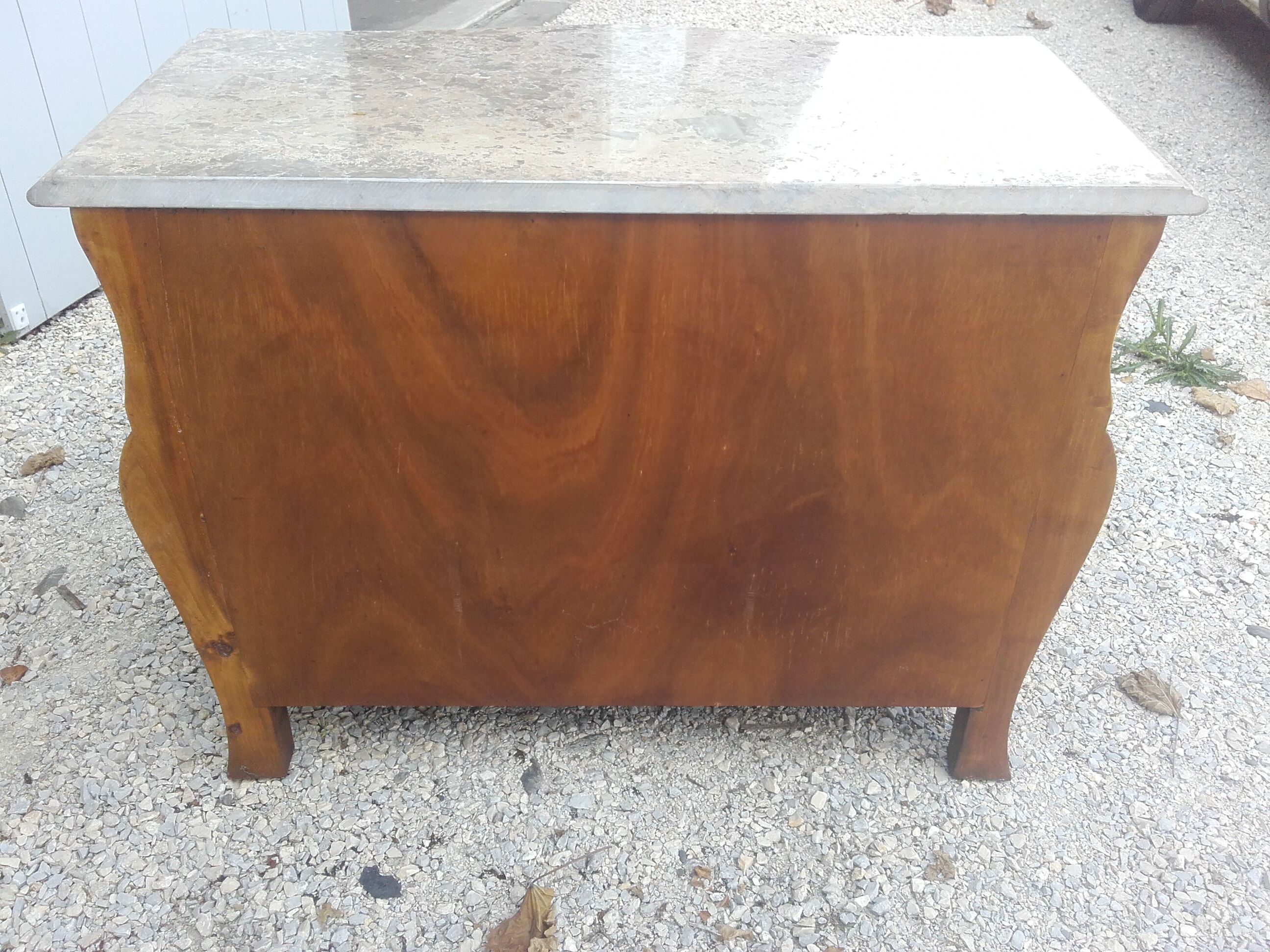 Dresser in marquetry and bronze