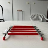 Chrome trivet