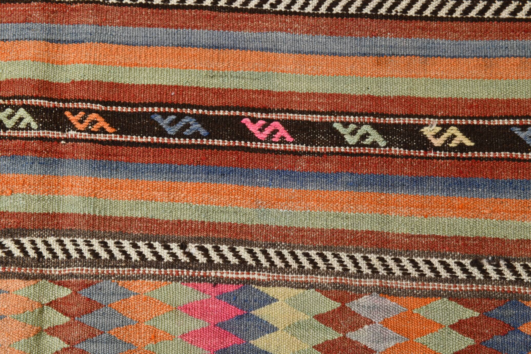 Tapis Kilim vintage turc en laine