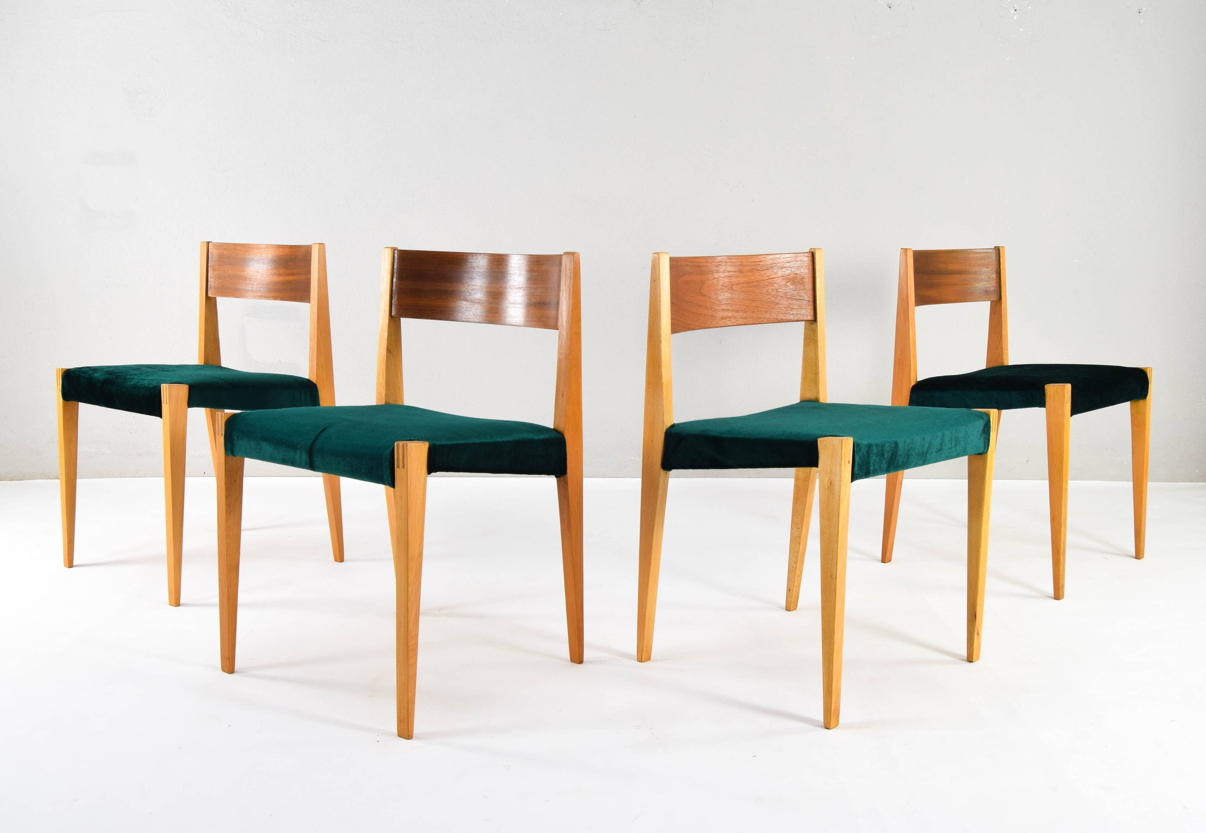 Set of Mid Century Scandinavian Modern in the manner of Cadovius Pia Chair 60s