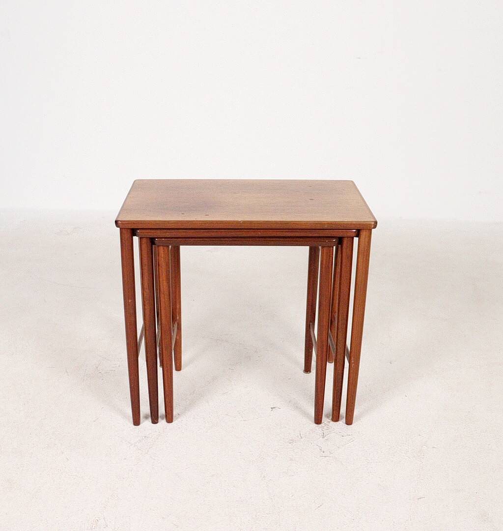 Vintage nesting tables 3 pieces